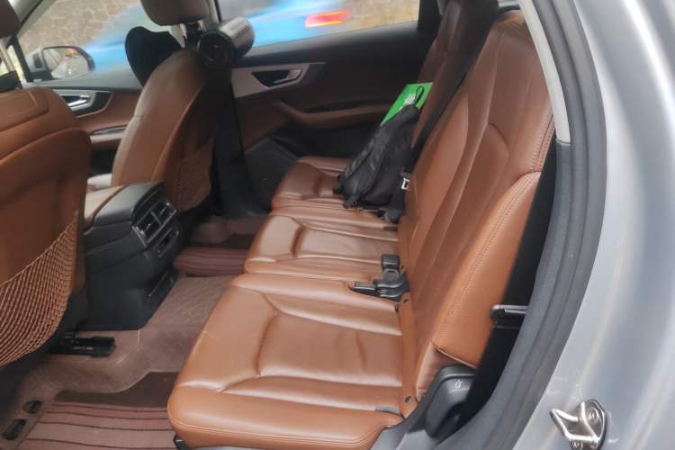 Used Audi Q7 New Energy 2017 45 e-tron Left Rear Seat