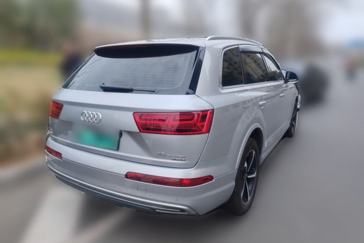 Used Audi Q7 New Energy 2017 45 e-tron Rear Right 45 Deg