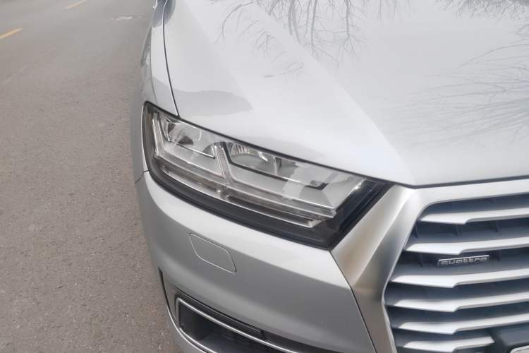 Used Audi Q7 New Energy 2017 45 e-tron Right Front Headlight