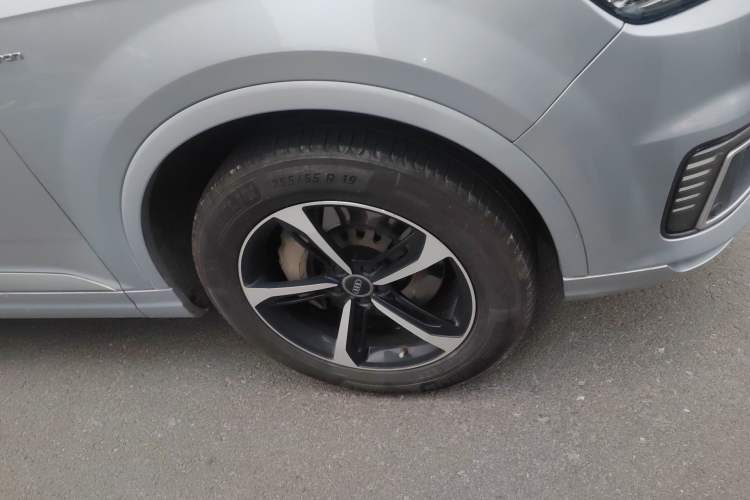 Used Audi Q7 New Energy 2017 45 e-tron Right Front Wheel Hub