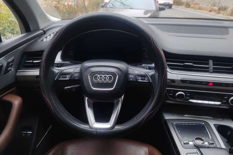 Used Audi Q7 New Energy 2017 45 e-tron Steering Wheel