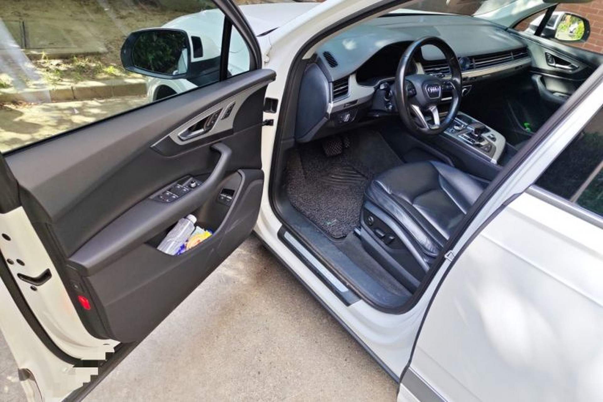 Used Audi Q7 New Energy 2017 45 e-tron Driver Seat
