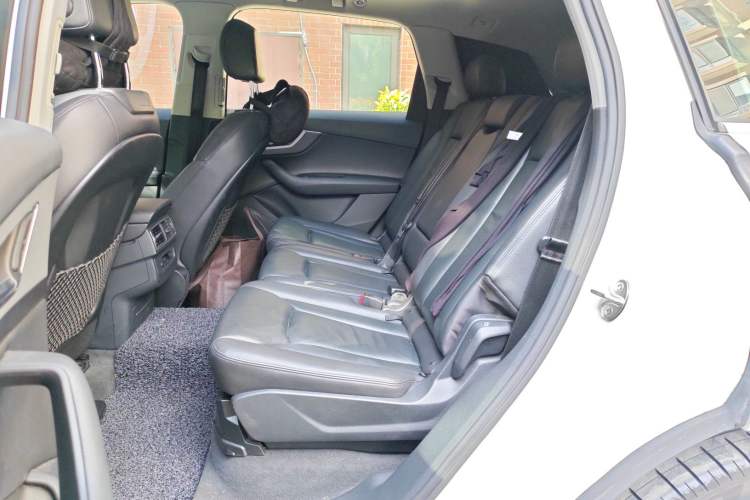 Used Audi Q7 New Energy 2017 45 e-tron Left Rear Seat
