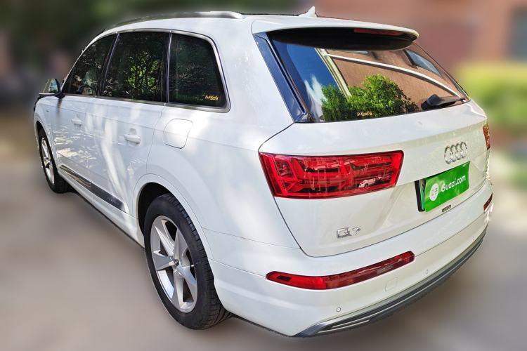 Used Audi Q7 New Energy 2017 45 e-tron Rear Left 45 Deg