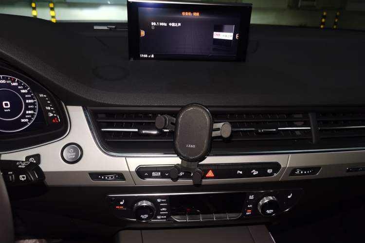 Used Audi Q7 New Energy 2019 55 e-tron Audio And AC Panel