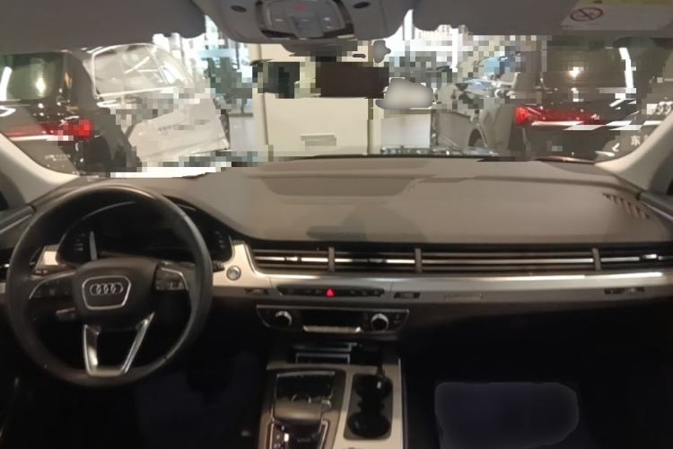 Used Audi Q7 New Energy 2019 55 e-tron Center Console