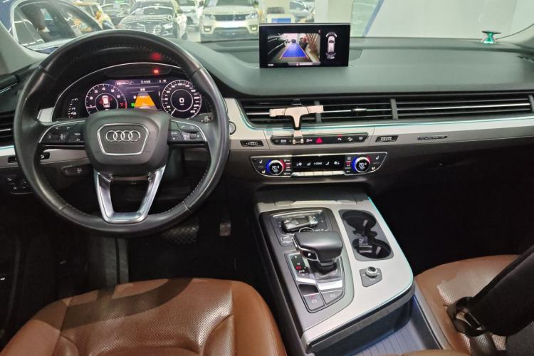Used Audi Q7 New Energy 2019 55 e-tron Center Console