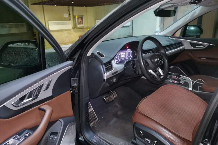 Used Audi Q7 New Energy 2019 55 e-tron Driver Seat