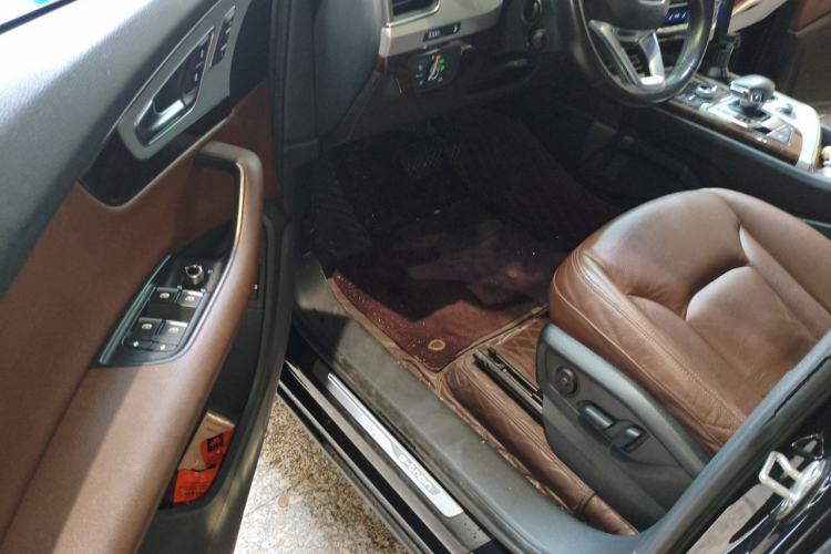 Used Audi Q7 New Energy 2019 55 e-tron Driver Seat