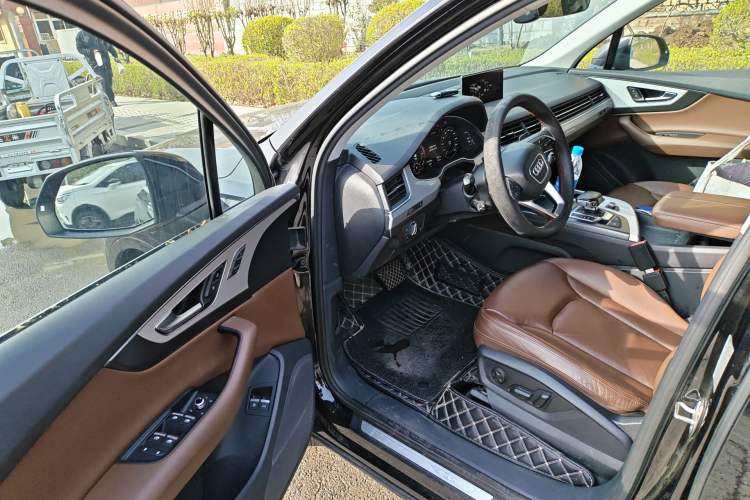 Used Audi Q7 New Energy 2019 55 e-tron Driver Seat
