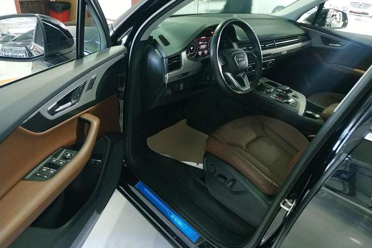 Used Audi Q7 New Energy 2019 55 e-tron Driver Seat