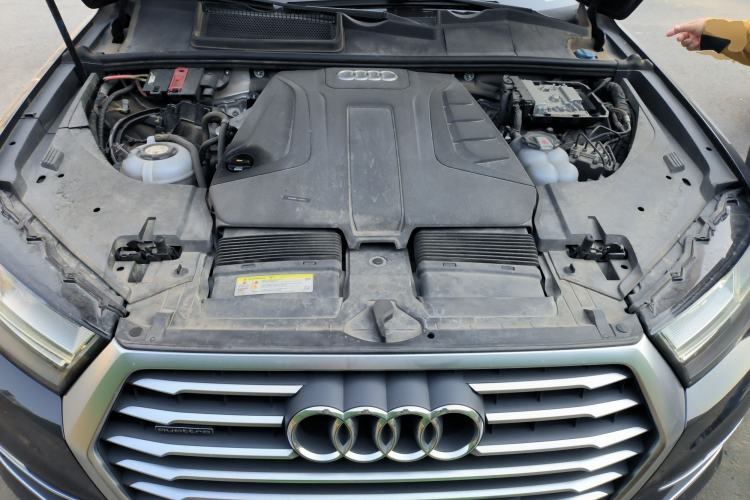 Used Audi Q7 New Energy 2019 55 e-tron Engine Bay