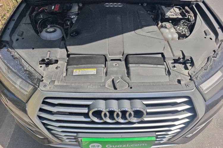 Used Audi Q7 New Energy 2019 55 e-tron Engine Bay