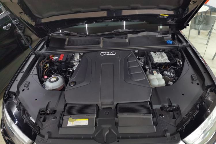 Used Audi Q7 New Energy 2019 55 e-tron Engine Bay