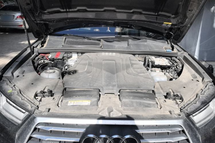 Used Audi Q7 New Energy 2019 55 e-tron Engine Bay