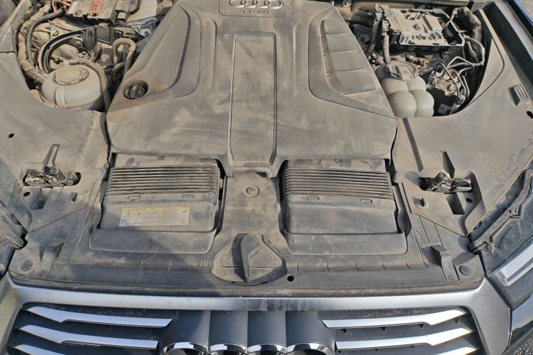 Used Audi Q7 New Energy 2019 55 e-tron Engine Bay