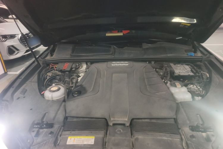 Used Audi Q7 New Energy 2019 55 e-tron Engine Bay