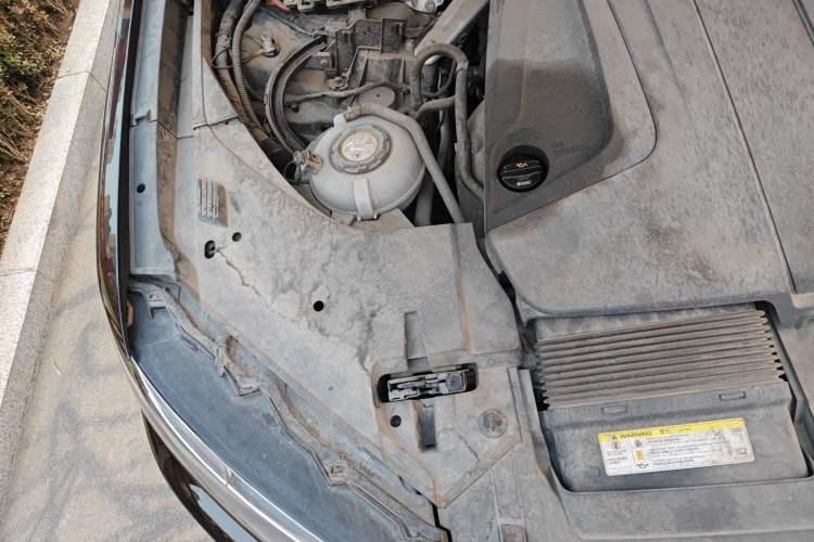 Used Audi Q7 New Energy 2019 55 e-tron Engine Bay Right