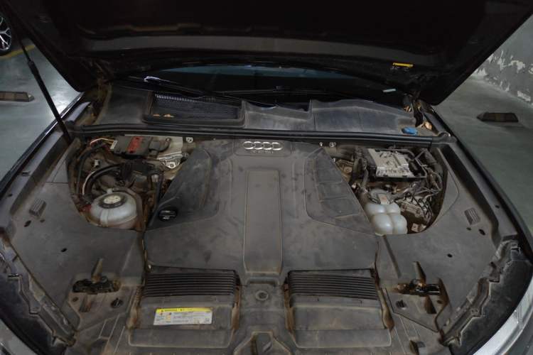 Used Audi Q7 New Energy 2019 55 e-tron Engine Bay