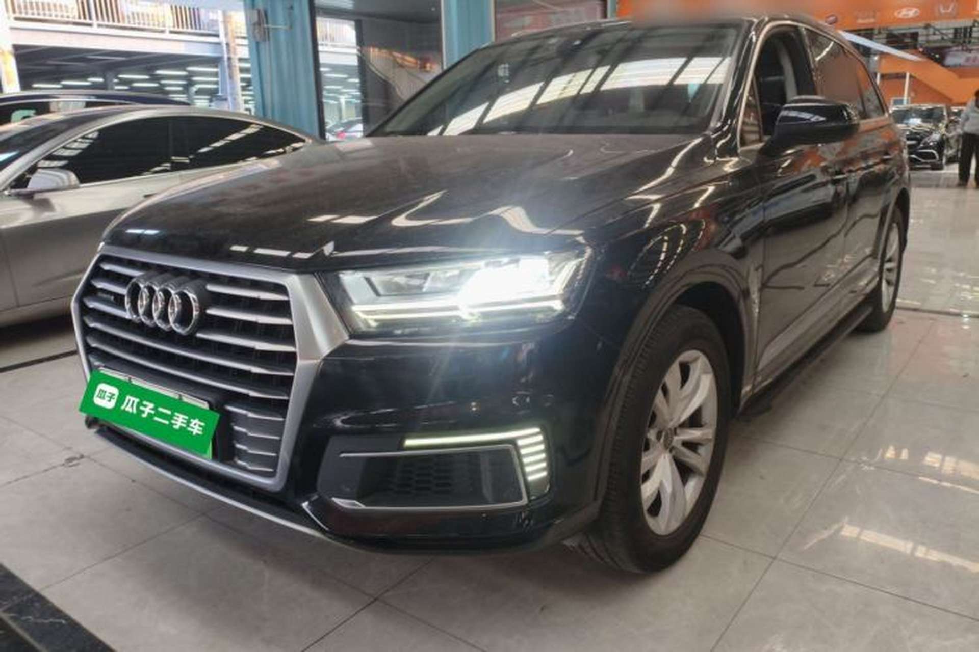 Used Audi Q7 New Energy 2019 55 e-tron Front Left 45 Deg
