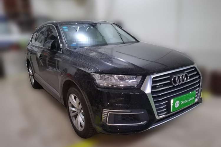 Used Audi Q7 New Energy 2019 55 e-tron Front Right 45 Deg