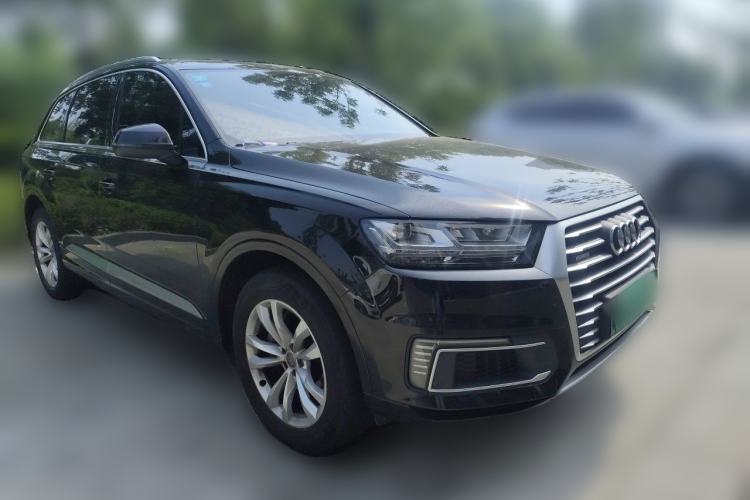 Used Audi Q7 New Energy 2019 55 e-tron Front Right 45 Deg