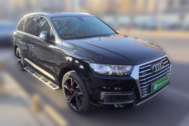 Used Audi Q7 New Energy 2019 55 e-tron Front Right 45 Deg