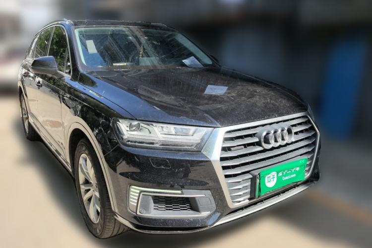 Used Audi Q7 New Energy 2019 55 e-tron Front Right 45 Deg