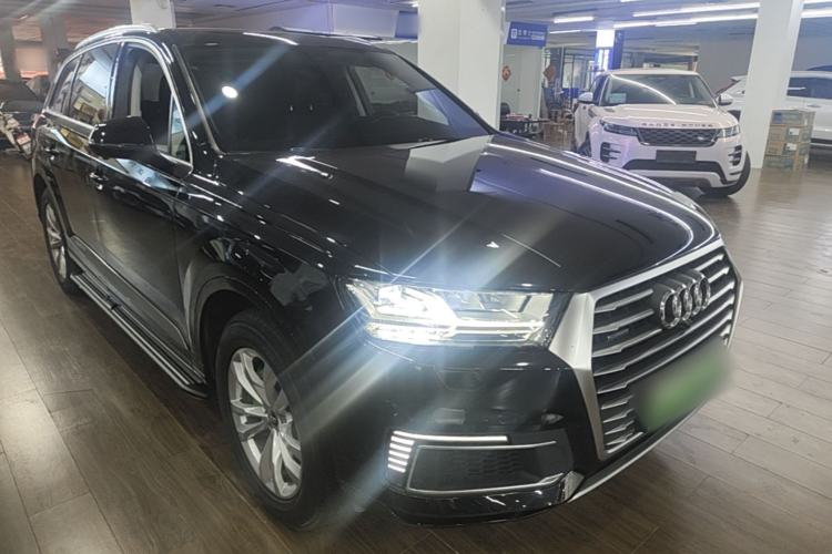Used Audi Q7 New Energy 2019 55 e-tron Front Right 45 Deg