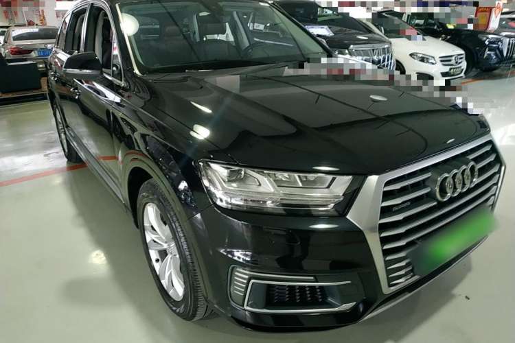Used Audi Q7 New Energy 2019 55 e-tron Front Right 45 Deg