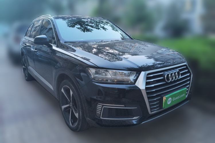 Used Audi Q7 New Energy 2019 55 e-tron Front Right 45 Deg