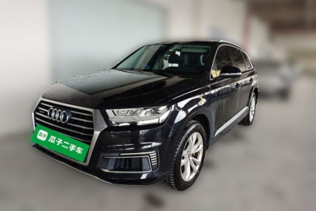 Audi Q7 New Energy 2019 55 e-tron مستعملة
