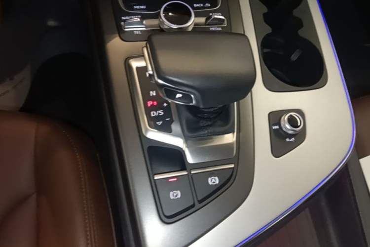 Used Audi Q7 New Energy 2019 55 e-tron Gear Lever
