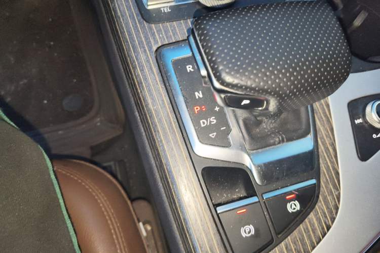 Used Audi Q7 New Energy 2019 55 e-tron Gear Lever