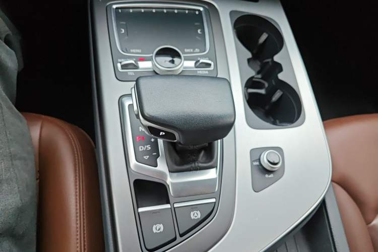 Used Audi Q7 New Energy 2019 55 e-tron Gear Lever