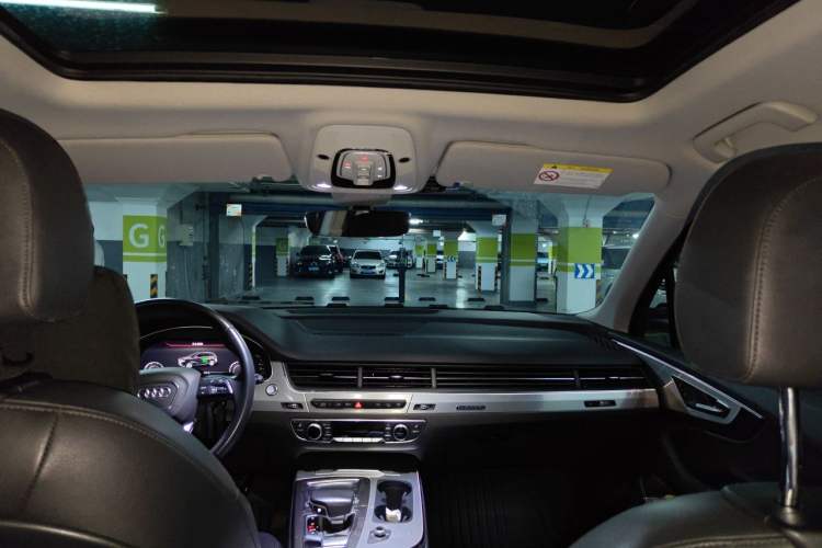 Used Audi Q7 New Energy 2019 55 e-tron Headliner