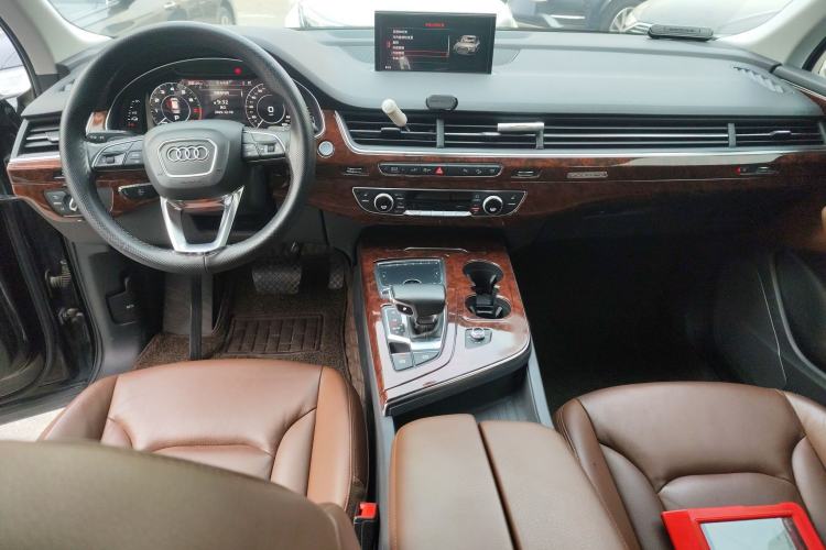 Used Audi Q7 New Energy 2019 55 e-tron Interior 2