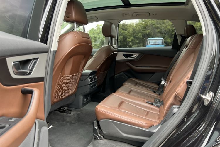 Used Audi Q7 New Energy 2019 55 e-tron Interior 3