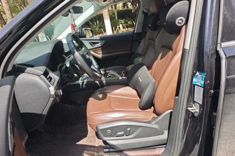 Used Audi Q7 New Energy 2019 55 e-tron Left Front Seat