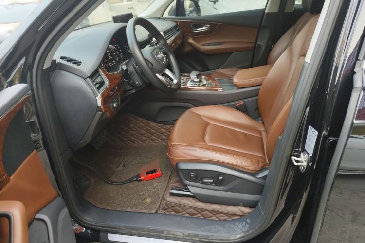 Used Audi Q7 New Energy 2019 55 e-tron Left Front Seat