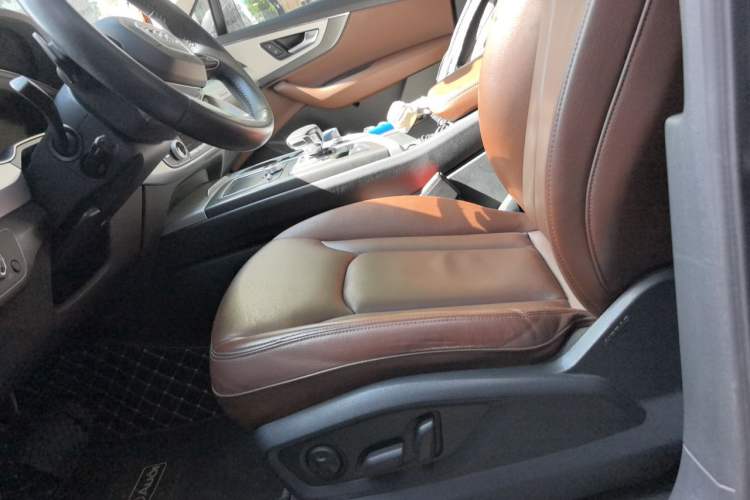 Used Audi Q7 New Energy 2019 55 e-tron Left Front Seat