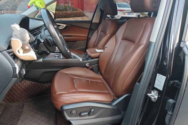 Used Audi Q7 New Energy 2019 55 e-tron Left Front Seat