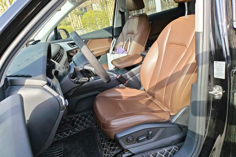 Used Audi Q7 New Energy 2019 55 e-tron Left Front Seat