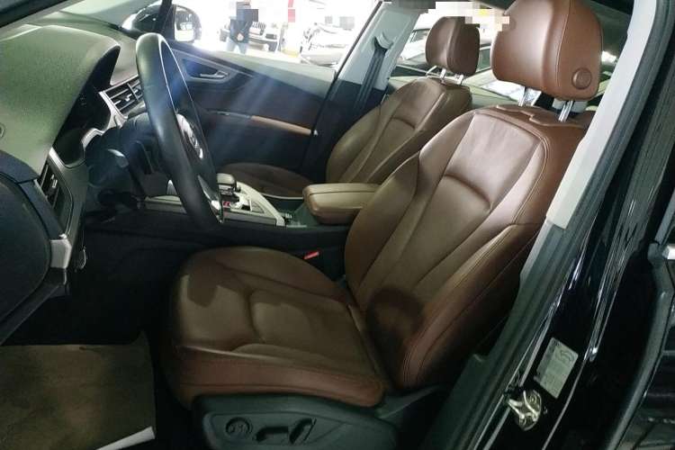 Used Audi Q7 New Energy 2019 55 e-tron Left Front Seat