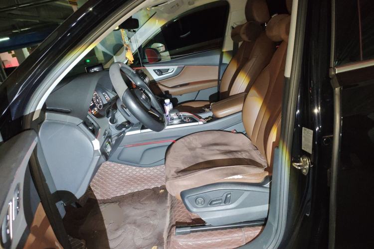 Used Audi Q7 New Energy 2019 55 e-tron Left Front Seat