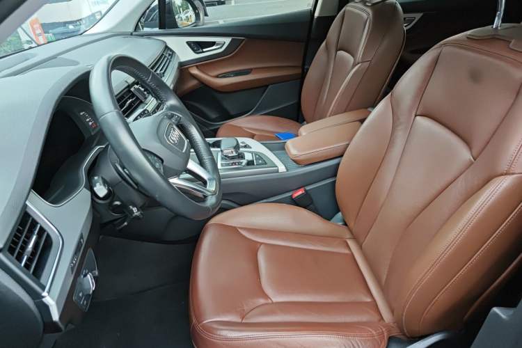 Used Audi Q7 New Energy 2019 55 e-tron Left Front Seat