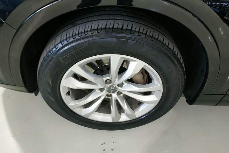 Used Audi Q7 New Energy 2019 55 e-tron Left Front Wheel Hub