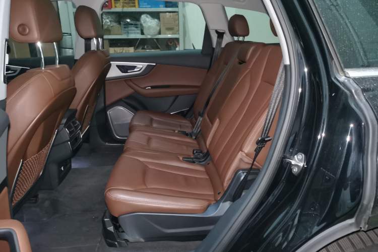 Used Audi Q7 New Energy 2019 55 e-tron Left Rear Seat
