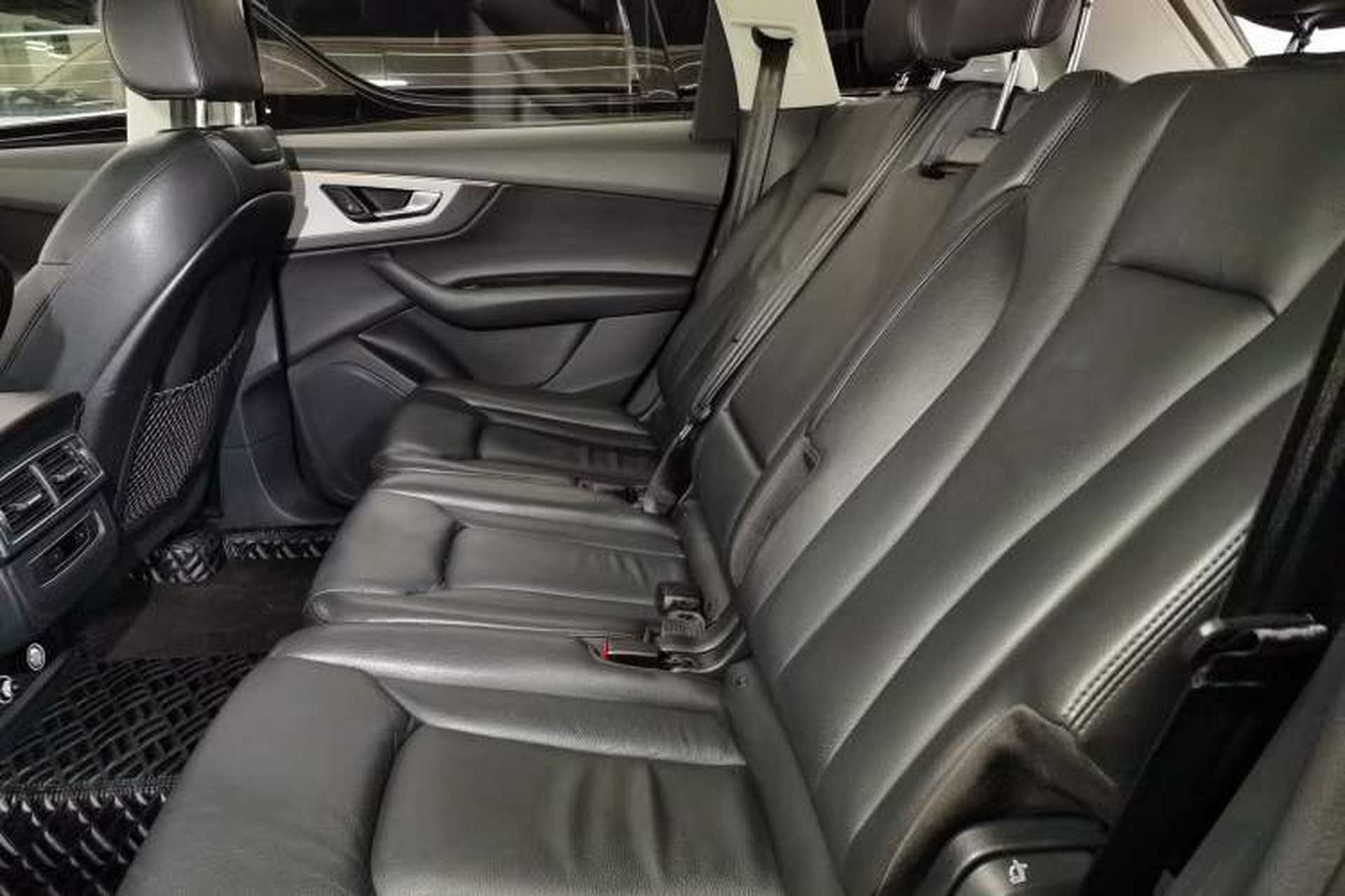Used Audi Q7 New Energy 2019 55 e-tron Left Rear Seat