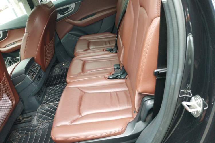 Used Audi Q7 New Energy 2019 55 e-tron Left Rear Seat
